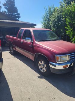 Toyota t100
