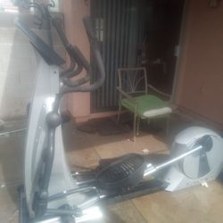 elliptical machine 