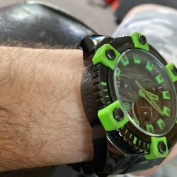 Invicta hulk 63mm outlet