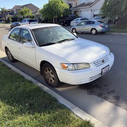1999 Toyota Camry