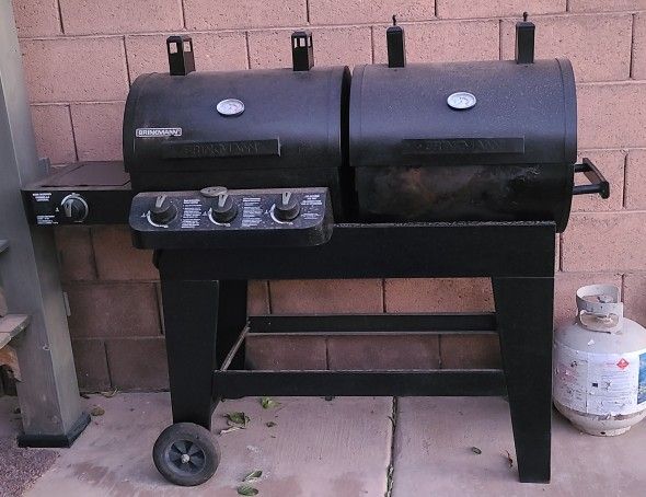 Gas Grill And Smoker. Works Perfect