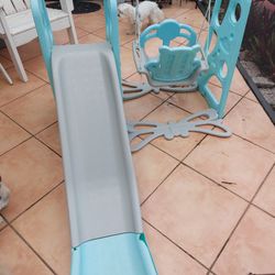Child’s Outdoor Set