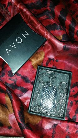 Avon silver Dog Tag Necklace