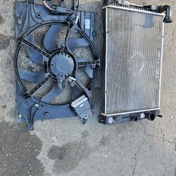 2016--2019 INFINITI Q50 Q60 2.0 RADIATOR AND COOLING FAN OEM 