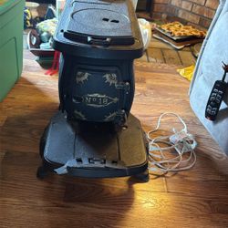 Dudley #18 Pot Belly Stove Cast Iron