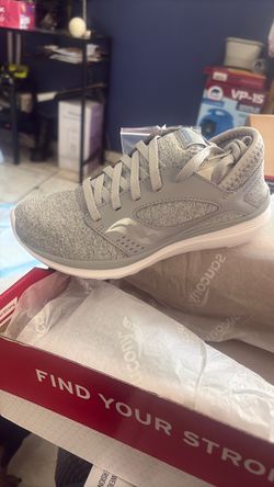 Saucony Memory foam 6W