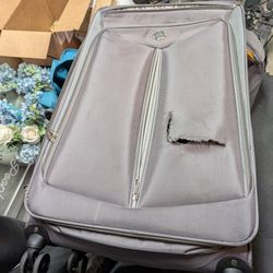 XL Luggage Bag Free