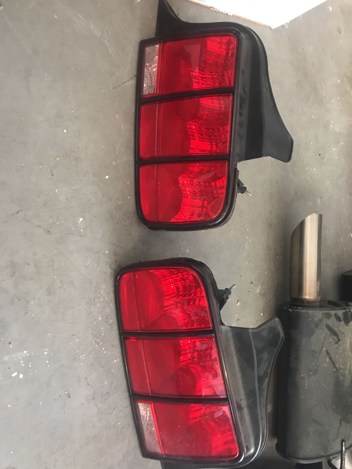 2009 Mustang Gt tail lights