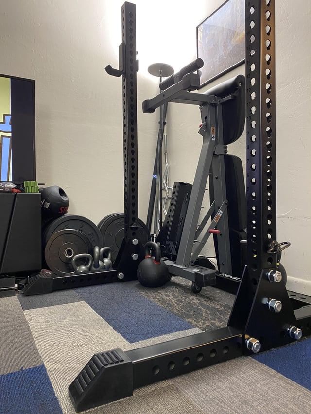 Rogue Monster 70inch Stand