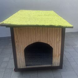X-Large Dog House