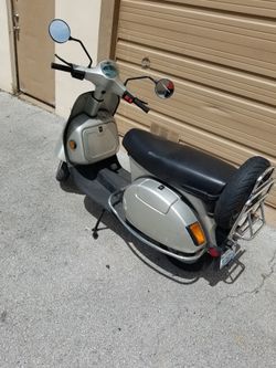 Bajaj chetak 2024 4 stroke