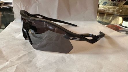 Authentic Oakley’s Radar Plate Prizm polarized
