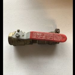 Red & White Brass Valve 150 WSP 