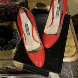 Beautiful Red  Shoes. Size 7.5