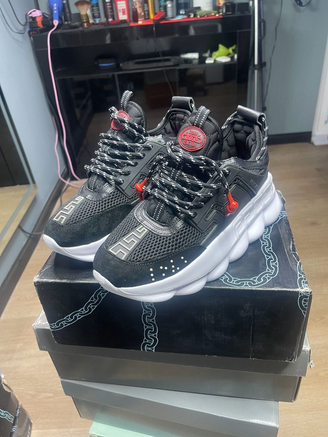 Versace Chain Reaction
