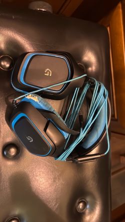 Logitech wired over the ear headphones blue