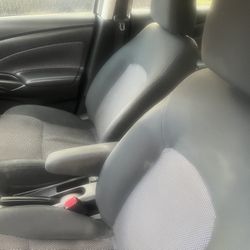 2019 Nissan Versa