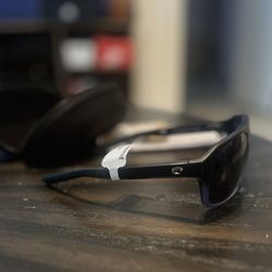 Brand New Costa Sunglasses Switchfoot Deep Sea Blue Grey Lens