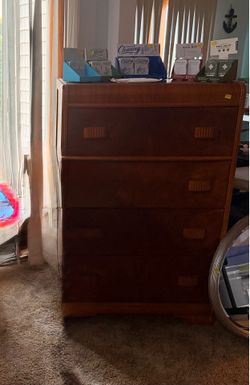 Vintage dresser