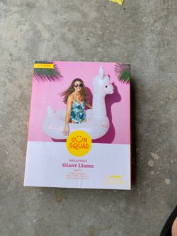 Sun squad brand inflatable giant llama