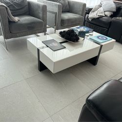 Zuri McIntosh 47” Coffee Table – White & Ebony