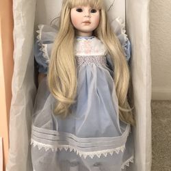 Porcelain Doll - Pauline’s Alice