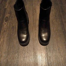 Beautiful Black Boots Size 8