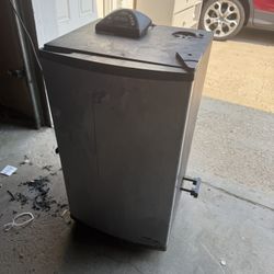 Masterbuilt Digital Electric Smoker
