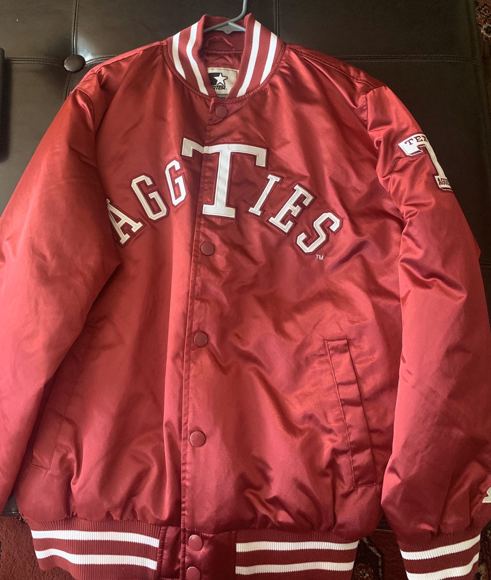 Starter College Vault Texas A&M Jacket(Size Large)