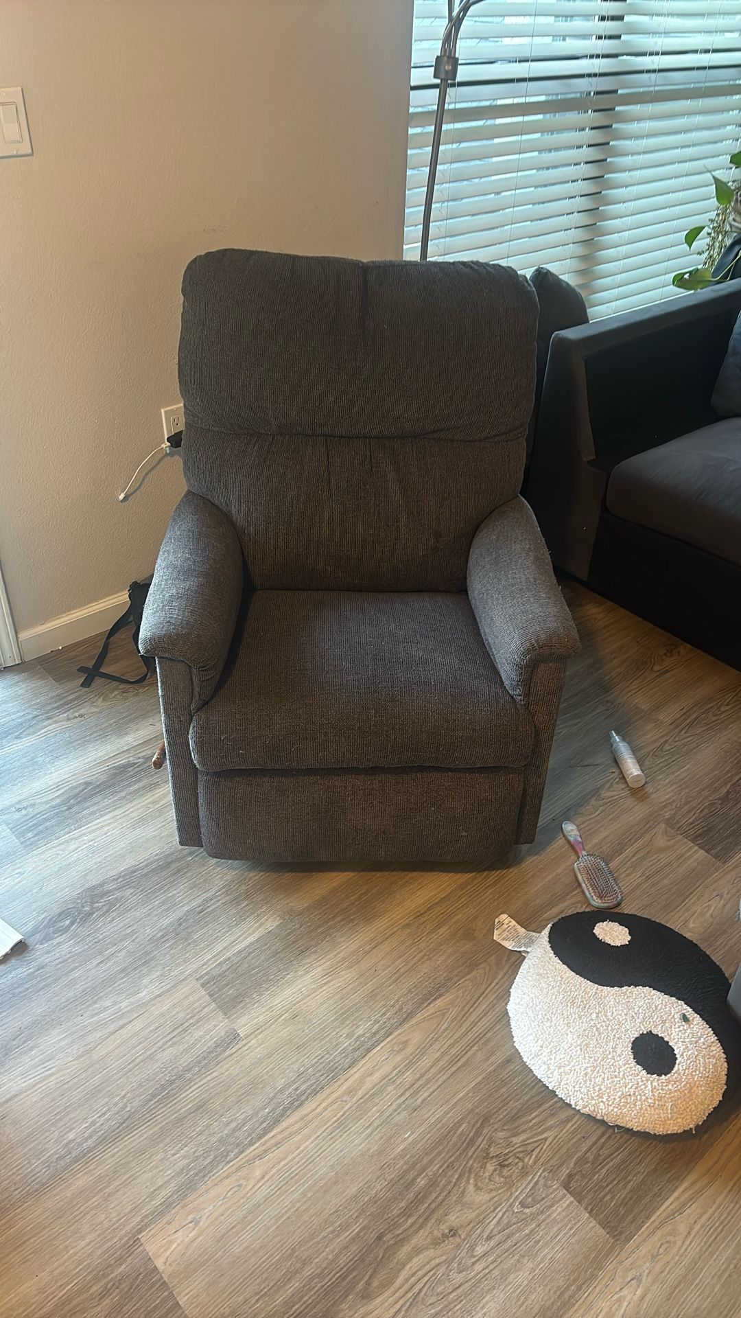 $10 Recliner Pickup Only