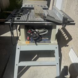 Delta 10" TABLE SAW WITH STEEL STAND