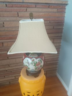 Beautiful Vintage Asian lamp