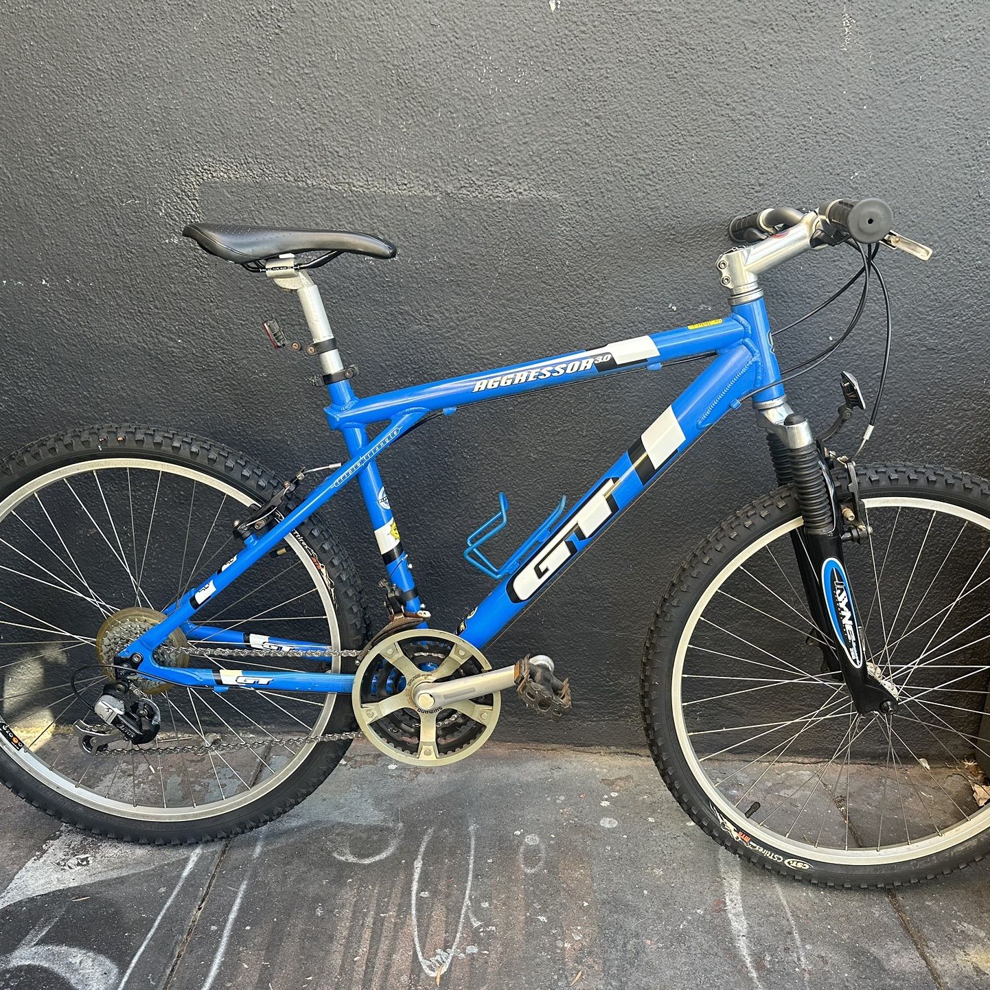 gt aggressor 2001
