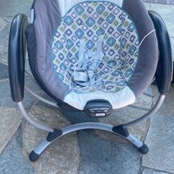 Baby swing 
