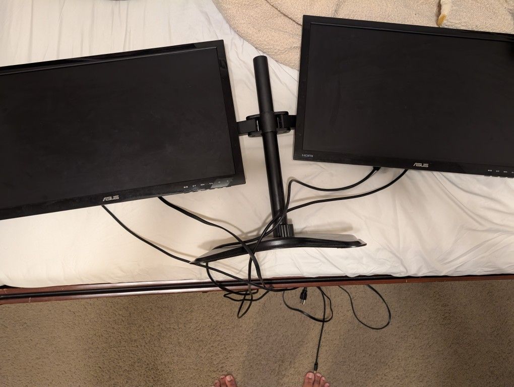 Monitor Pair