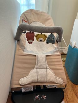 Babybjorn bouncer + toy bar