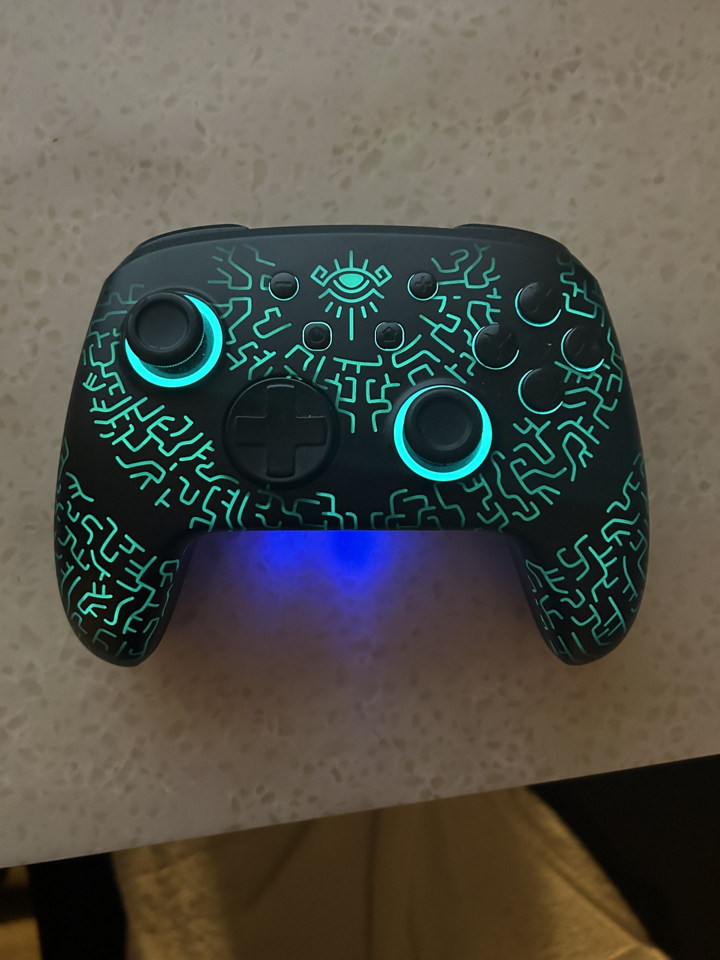 Zelda Themed Nintendo Switch Pro Controller