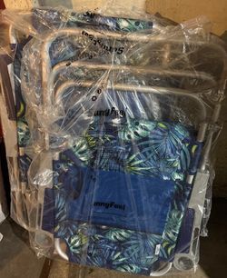 Sunnyfeel Folding Beach Chair - New in Package!