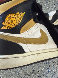 Air Jordan mid size