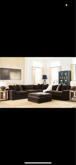 Brand new Ashley cloud sectional (ottoman separate)