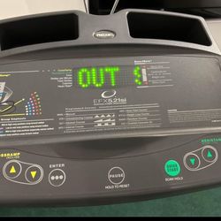 Precor EFX 5.21 Si Lower Body Elliptical