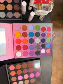 Morphe x Avani Gregg