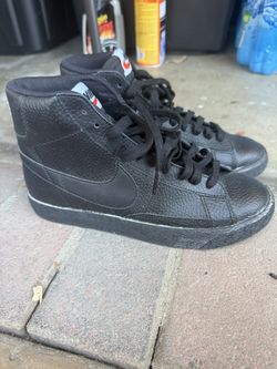 Black Nikes