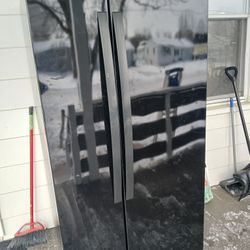 Whirlpool French Door Black Fridge $200