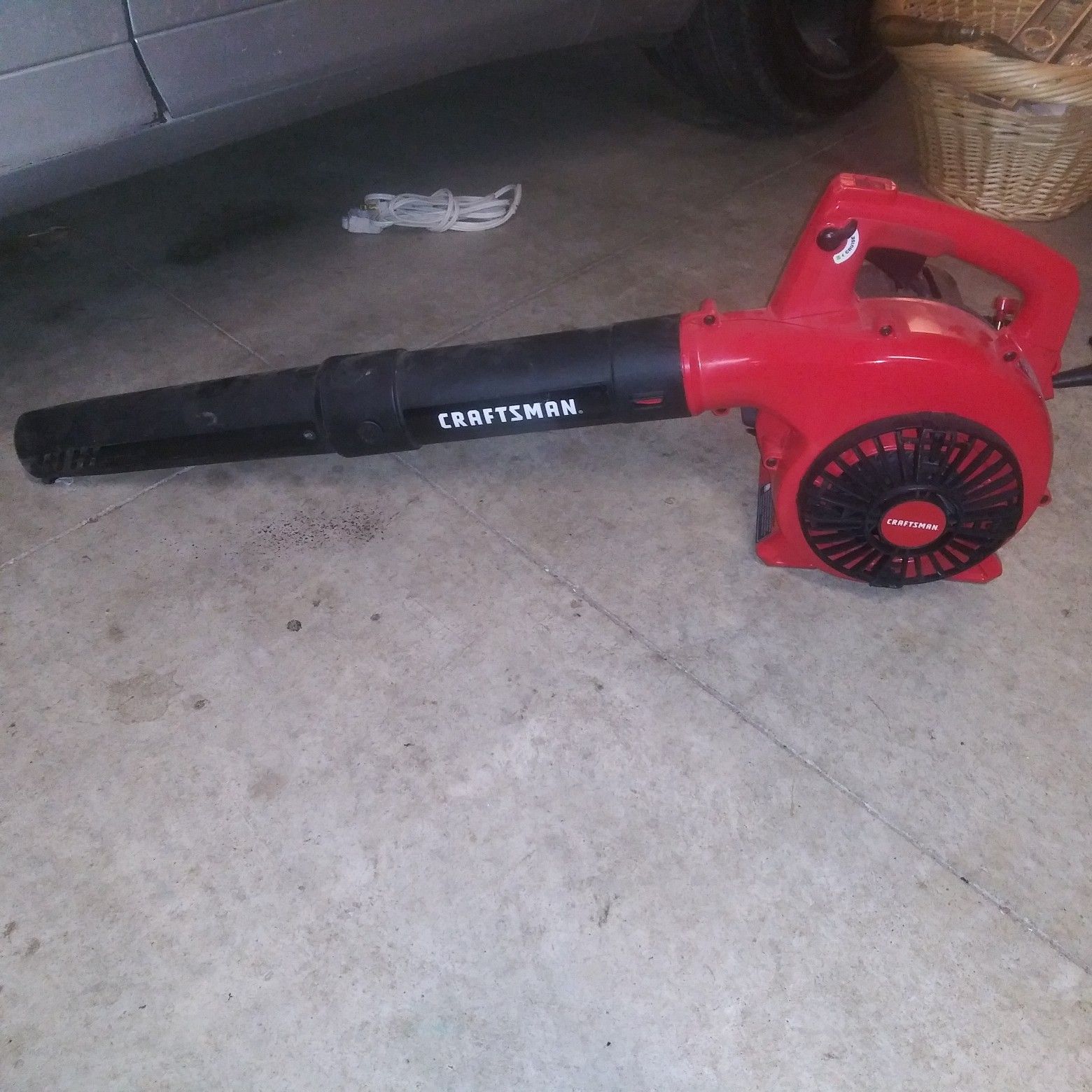 Craftsman gas powered leaf blower