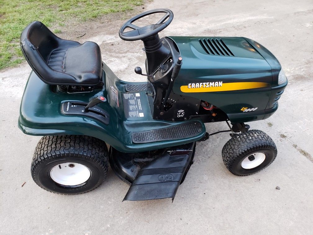 Craftsman LT1000 Riding Lawn Mower