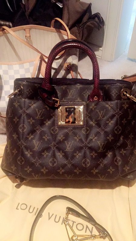 Louis Vuitton Etoile exotic bag for Sale in Bothell, WA - OfferUp