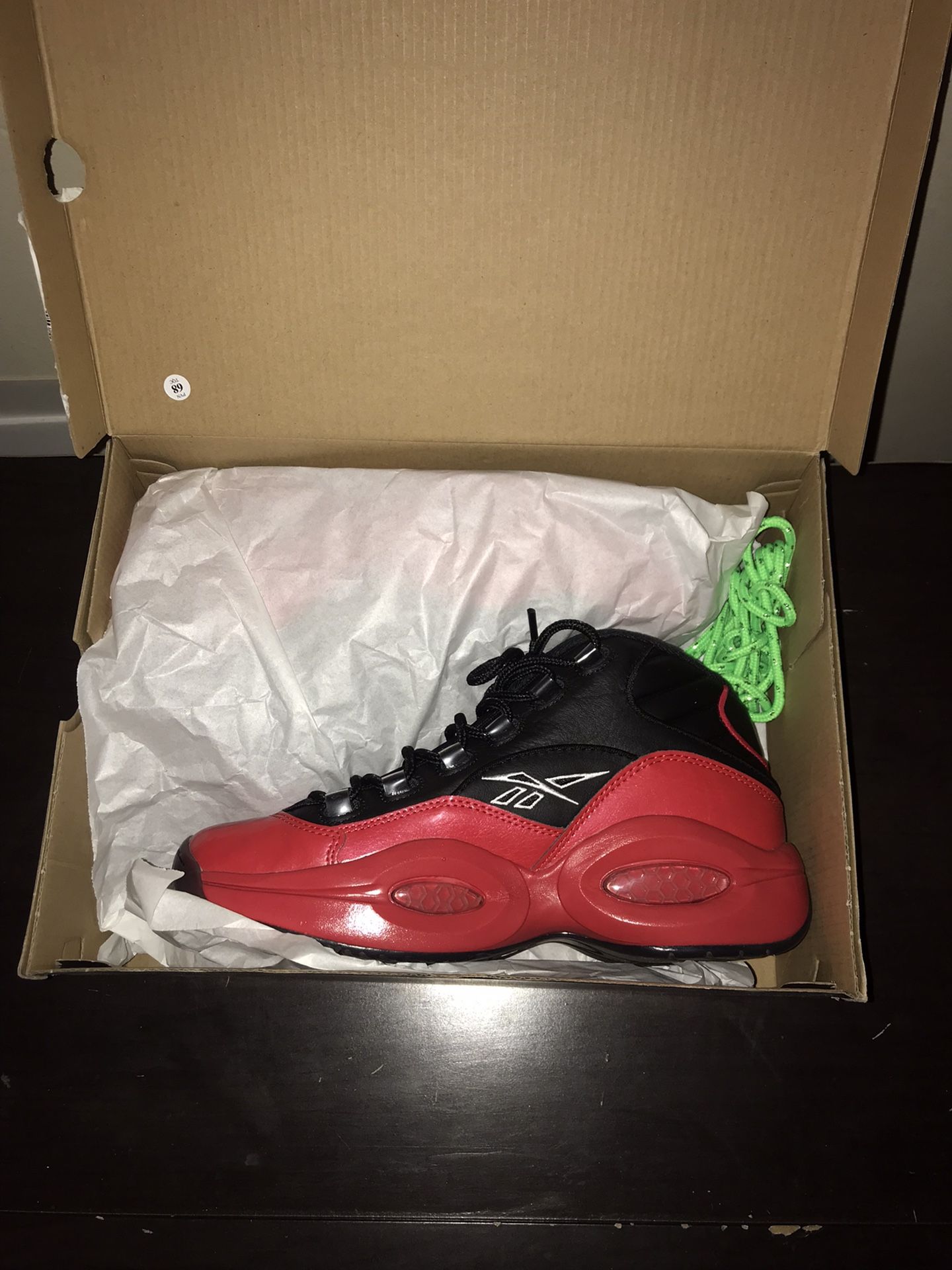 Reebok “questions” Size 9 