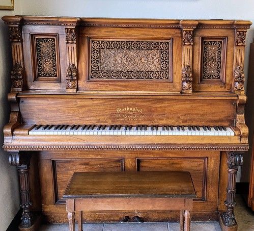 Mathushek Upright Piano (Victorian Upright Sr. 1890)