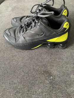 Nike Shocks 